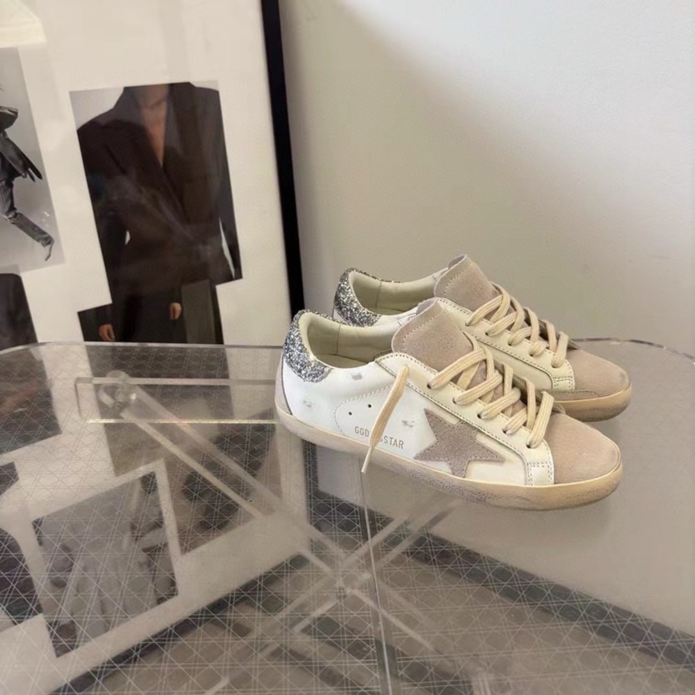 Golden Goose Women's Cream and Silver Star Sneakers - Picture 8 of 9